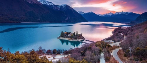 Pagsum Tso Lake Trekking – A Journey Through Tibet’s Majestic Landscapes