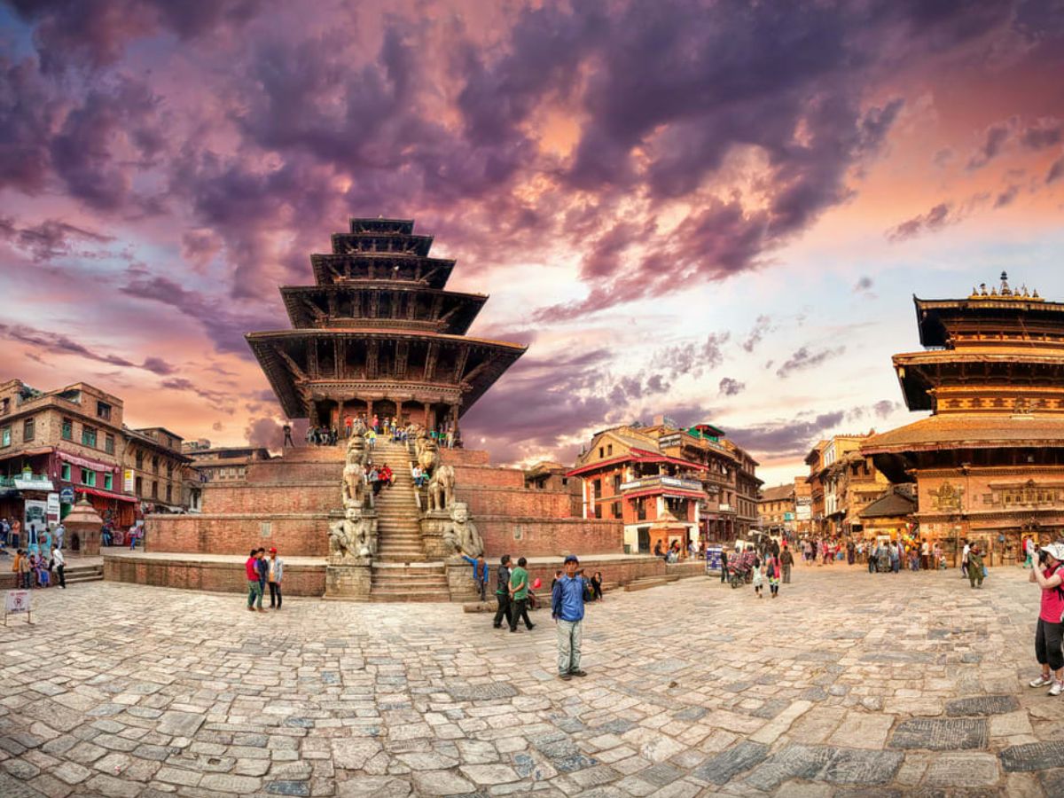Tours & Sightseeing : Itinerary 9 : Kathmandu Valley