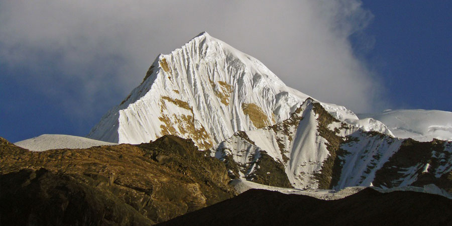 Singu Chuli Peak Climbing